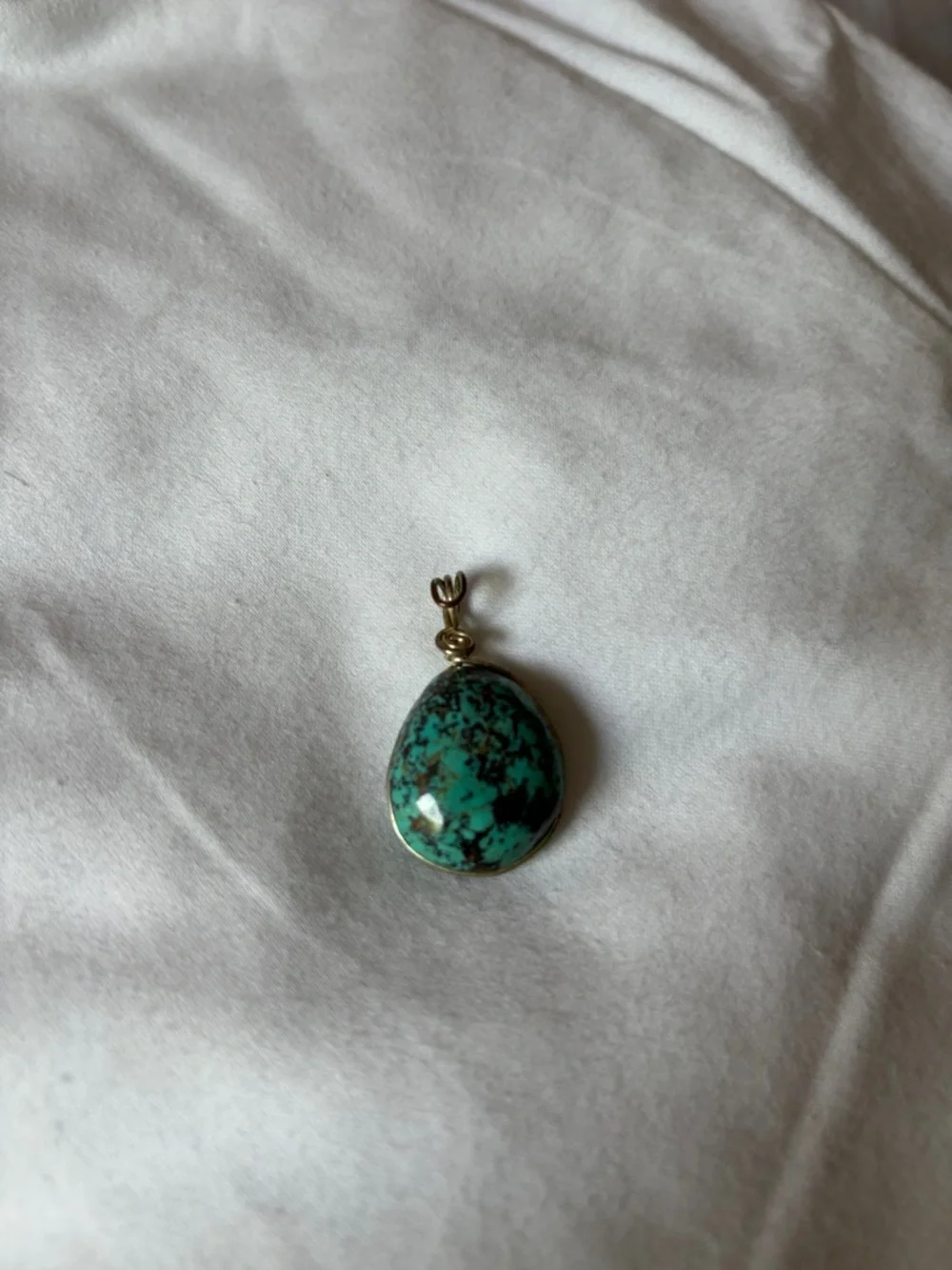 Navajo, authentic Turquoise Stone Pendant and Ring Set - Blue-Green Jewelry - Picture 3 of 4